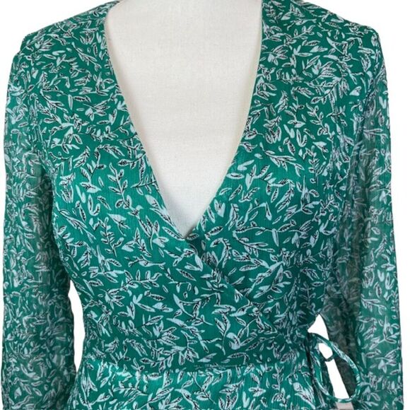 The East Order Gizele Mini Wrap Dress Green Floral Printed Crepe Size XS - Picture 3 of 15